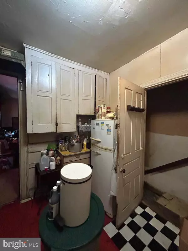 Philadelphia, PA 19121,2157 N VAN PELT ST