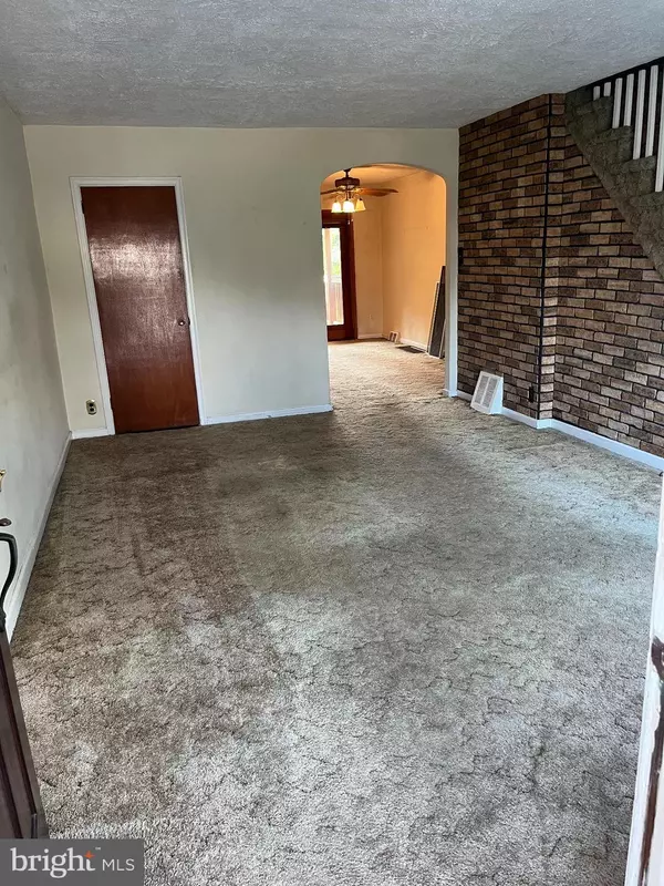 Folcroft, PA 19032,1510 LLANWELLYN AVE