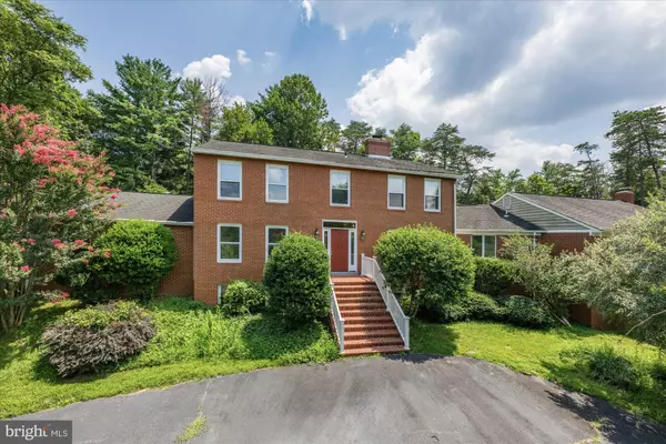 Mclean, VA 22102,1013 UNION CHURCH RD