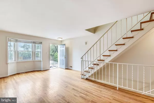 Arlington, VA 22205,844 N FREDERICK ST
