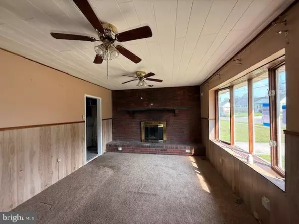 Woodbury, NJ 08096,1106 CUMBERLAND AVE