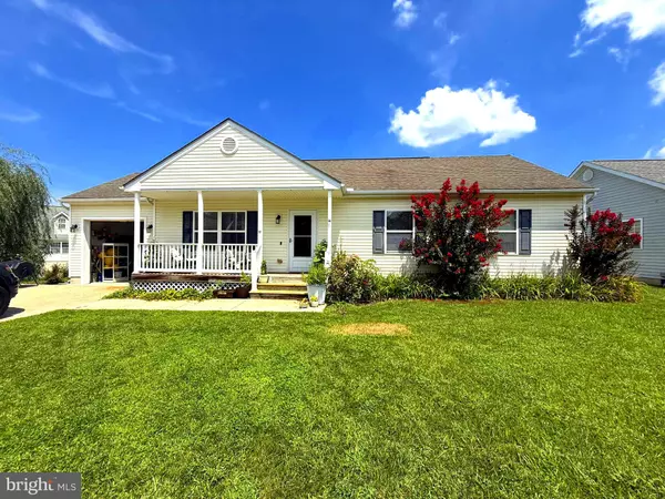 11 ROBINSON CIR, Seaford, DE 19973