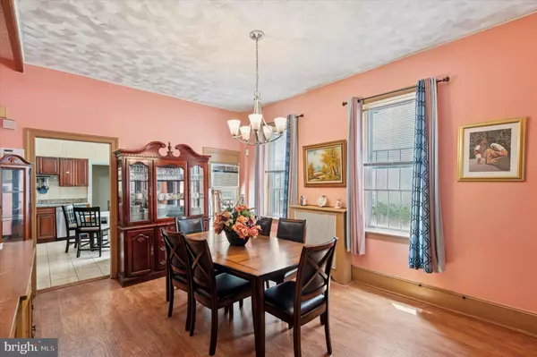Philadelphia, PA 19144,30 W APSLEY ST