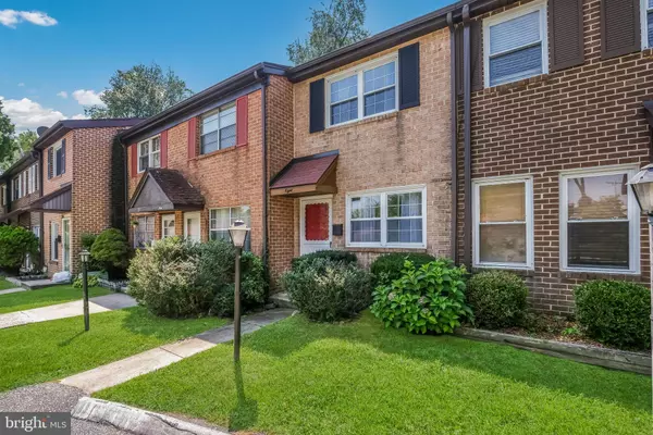 Brookhaven, PA 19015,8 PARK VALLEI LN