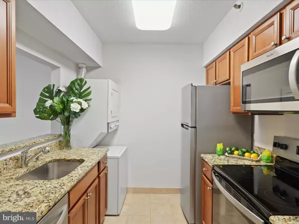 5505 SEMINARY RD #709N, Falls Church, VA 22041