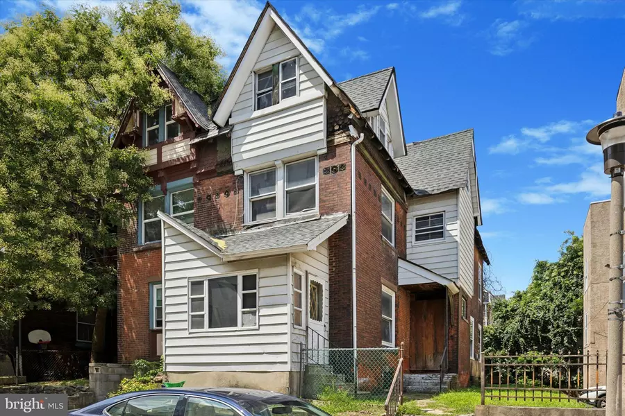 3205 SUMMER ST, Philadelphia, PA 19104