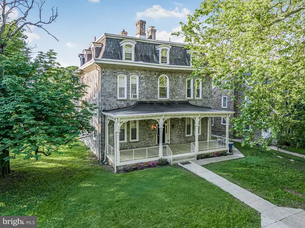 90 E JOHNSON ST, Philadelphia, PA 19144