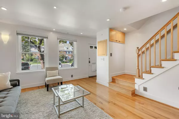 Arlington, VA 22206,4427 36TH ST S