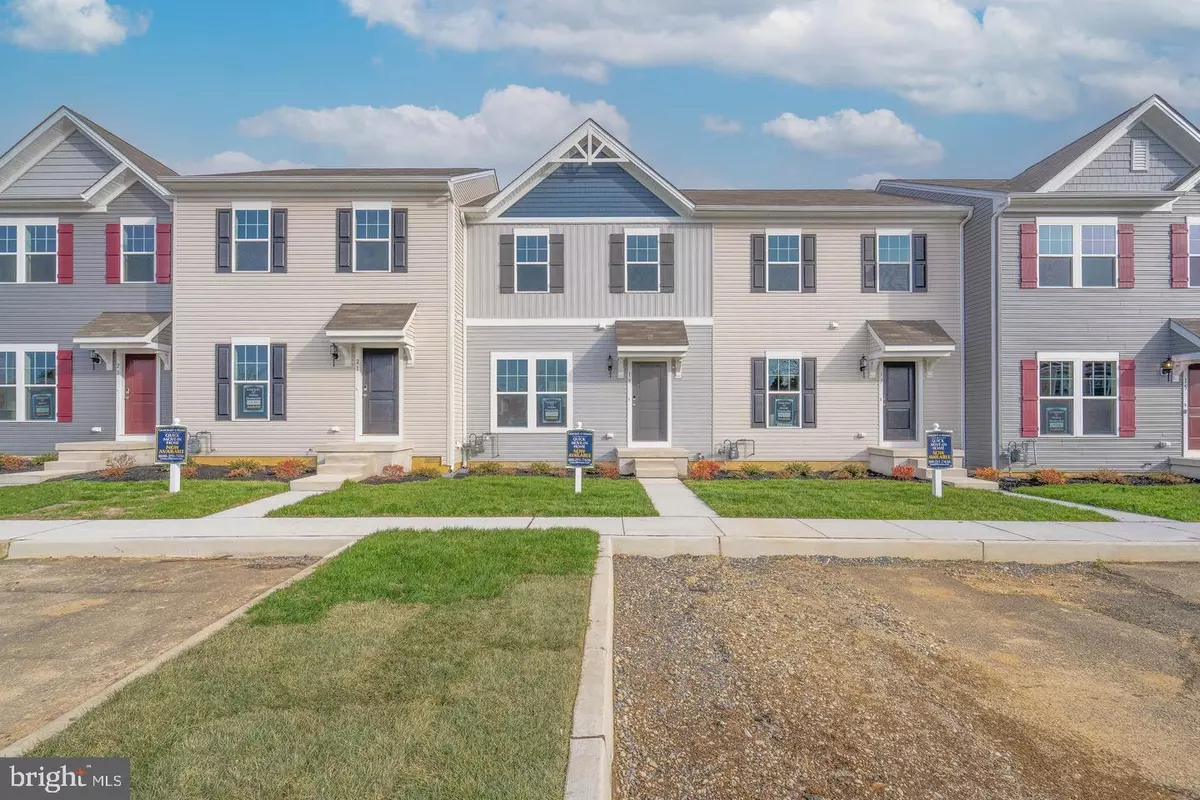 Millville, NJ 08332,18 WHITAKER CT