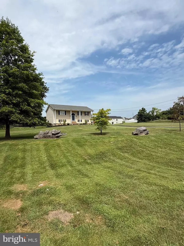 175 WILLIS DR, Bunker Hill, WV 25413