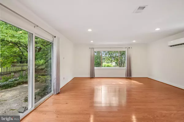 Bowie, MD 20715,12213 WESTMONT LN