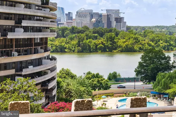 Washington, DC 20037,2500 VIRGINIA AVE NW #903-S