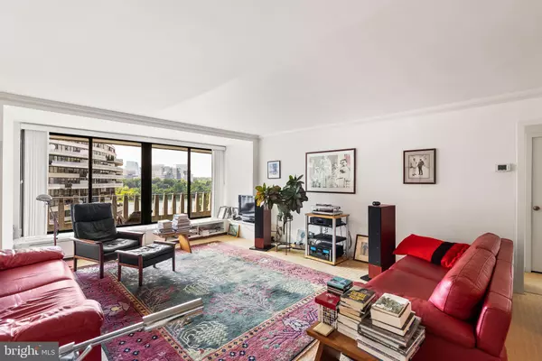 Washington, DC 20037,2500 VIRGINIA AVE NW #903-S