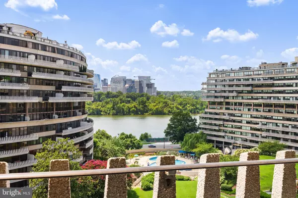 Washington, DC 20037,2500 VIRGINIA AVE NW #903-S