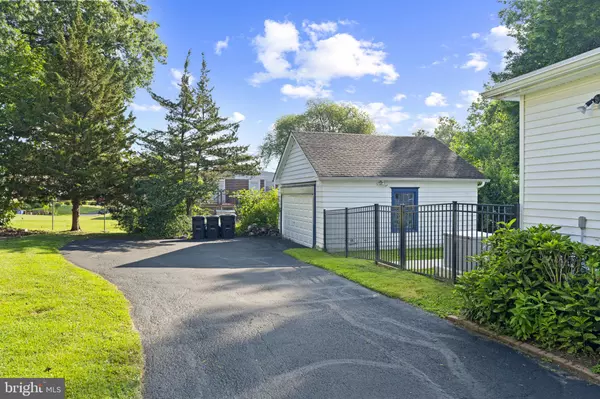 Philadelphia, PA 19154,4161 ORCHARD LN