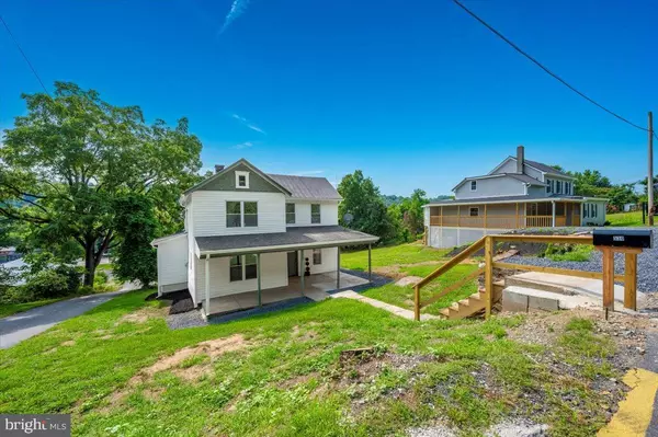 Berkeley Springs, WV 25411,530 WILKES ST