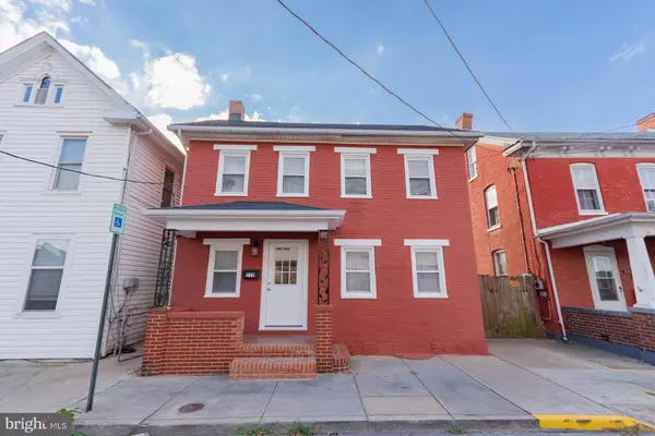 Martinsburg, WV 25404,719 2ND ST