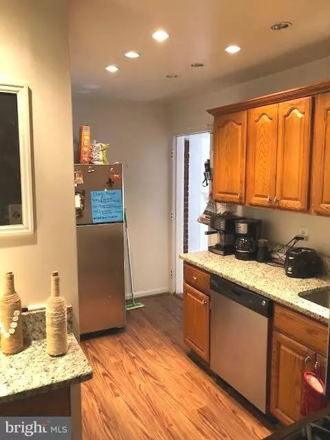Falls Church, VA 22042,2905 STRATHMEADE ST