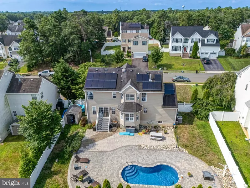 12 TRADEWINDS AVE, Barnegat, NJ 08005