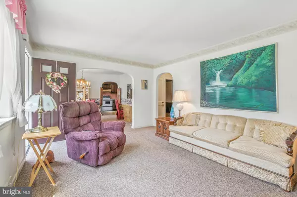 Coatesville, PA 19320,61 LINCOLN AVE