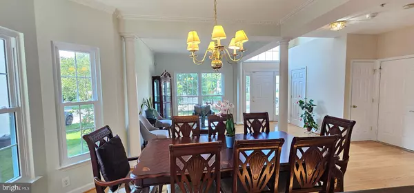 Laurel, MD 20708,8811 SUMNER GROVE