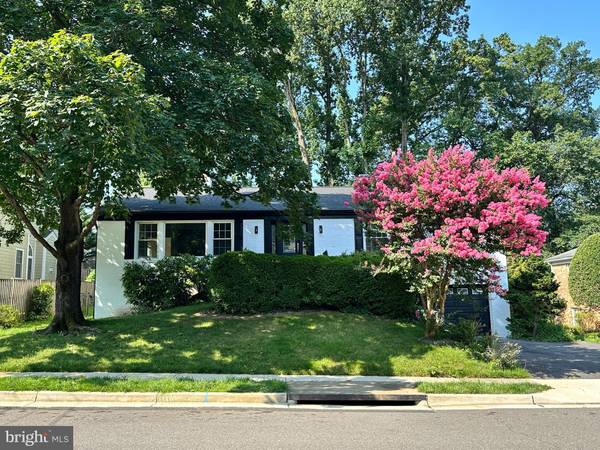 Arlington, VA 22207,3858 N TAZEWELL ST