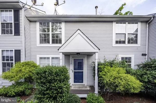 Alexandria, VA 22305,132 E GLEBE RD