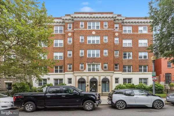 Washington, DC 20009,1458 COLUMBIA RD NW #105