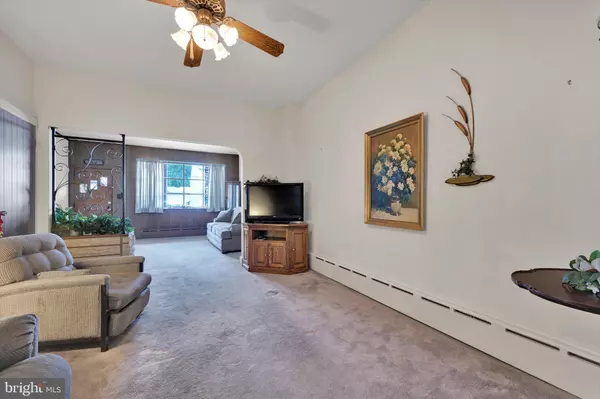 New Philadelphia, PA 17959,49 MACOMB ST