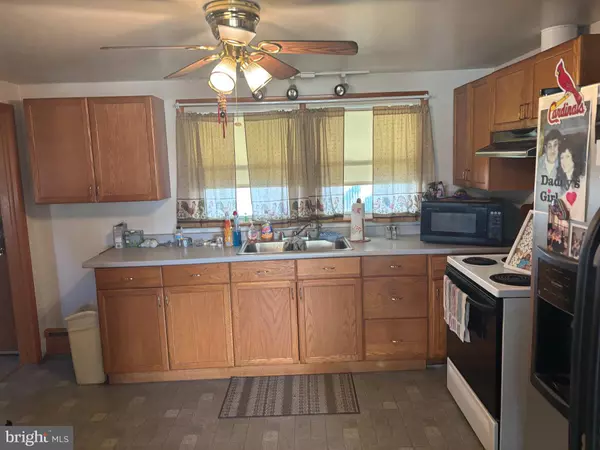 Carlisle, PA 17015,103 E MAIN ST