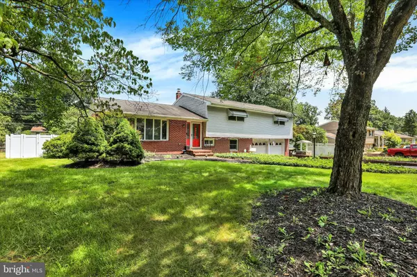 9 HOUSTON RD, Yardley, PA 19067