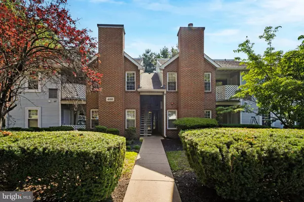407 DIAMOND DR, Newtown, PA 18940