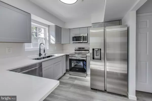 Capitol Heights, MD 20743,1021 HUNTSWORTH CT