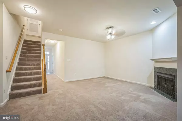 Herndon, VA 20171,13013 PARK CRESCENT CIR