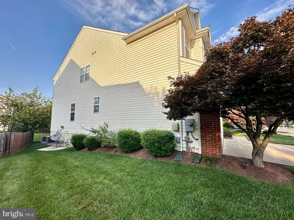Gainesville, VA 20155,13103 BIGLEAF MAPLE CT