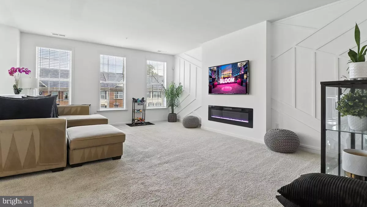 Lanham, MD 20706,9405 GEATON PARK PL