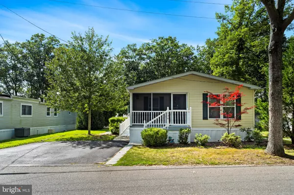 Barnegat, NJ 08005,136 CHESTNUT DR