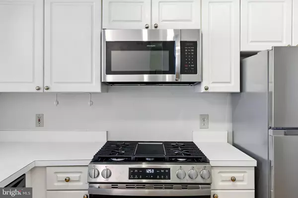 Herndon, VA 20170,12919 ALTON SQ #307