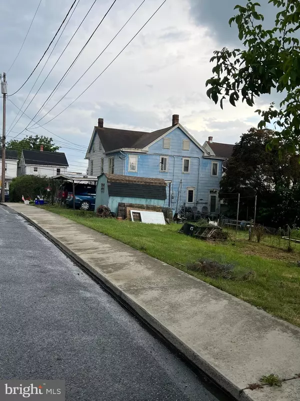 Waynesboro, PA 17268,231 WEST NORTH ST