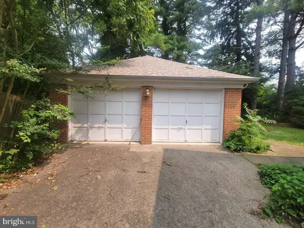 Rockville, MD 20852,7063 WOLFTREE LN