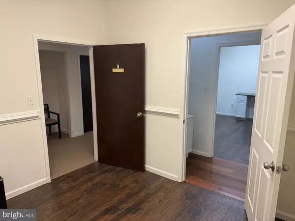 Pikesville, MD 21208,4 SUDBROOK LN