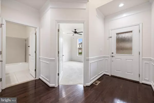 Aldie, VA 20105,24821 BEARDGRASS PL