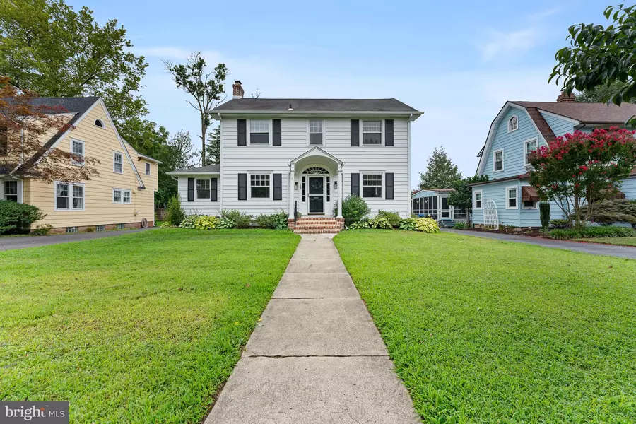 220 LINDEN AVE, Riverton, NJ 08077