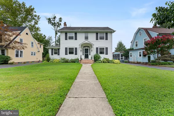 220 LINDEN AVE, Riverton, NJ 08077