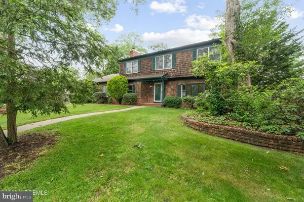 Lanoka Harbor, NJ 08734,204 PLOVER CT