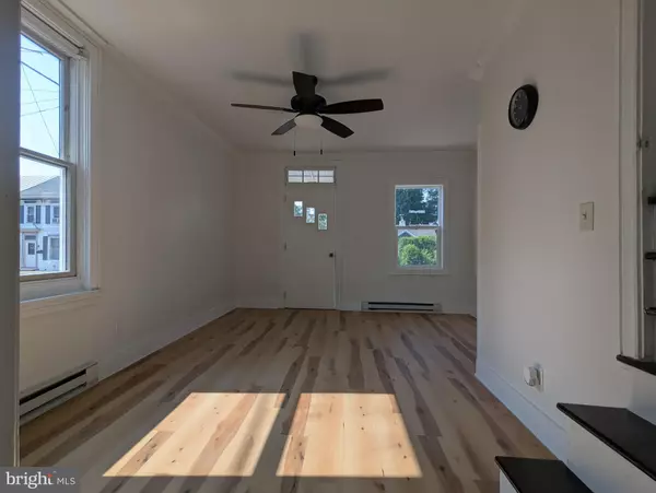 Mechanicsburg, PA 17055,211 W SIMPSON ST