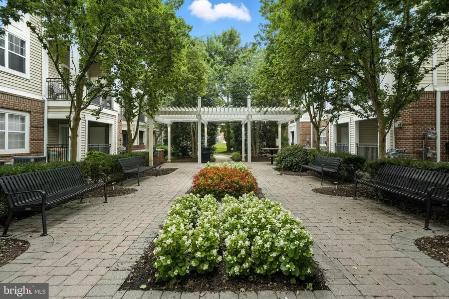 12909 CENTRE PARK CIR #403, Herndon, VA 20171