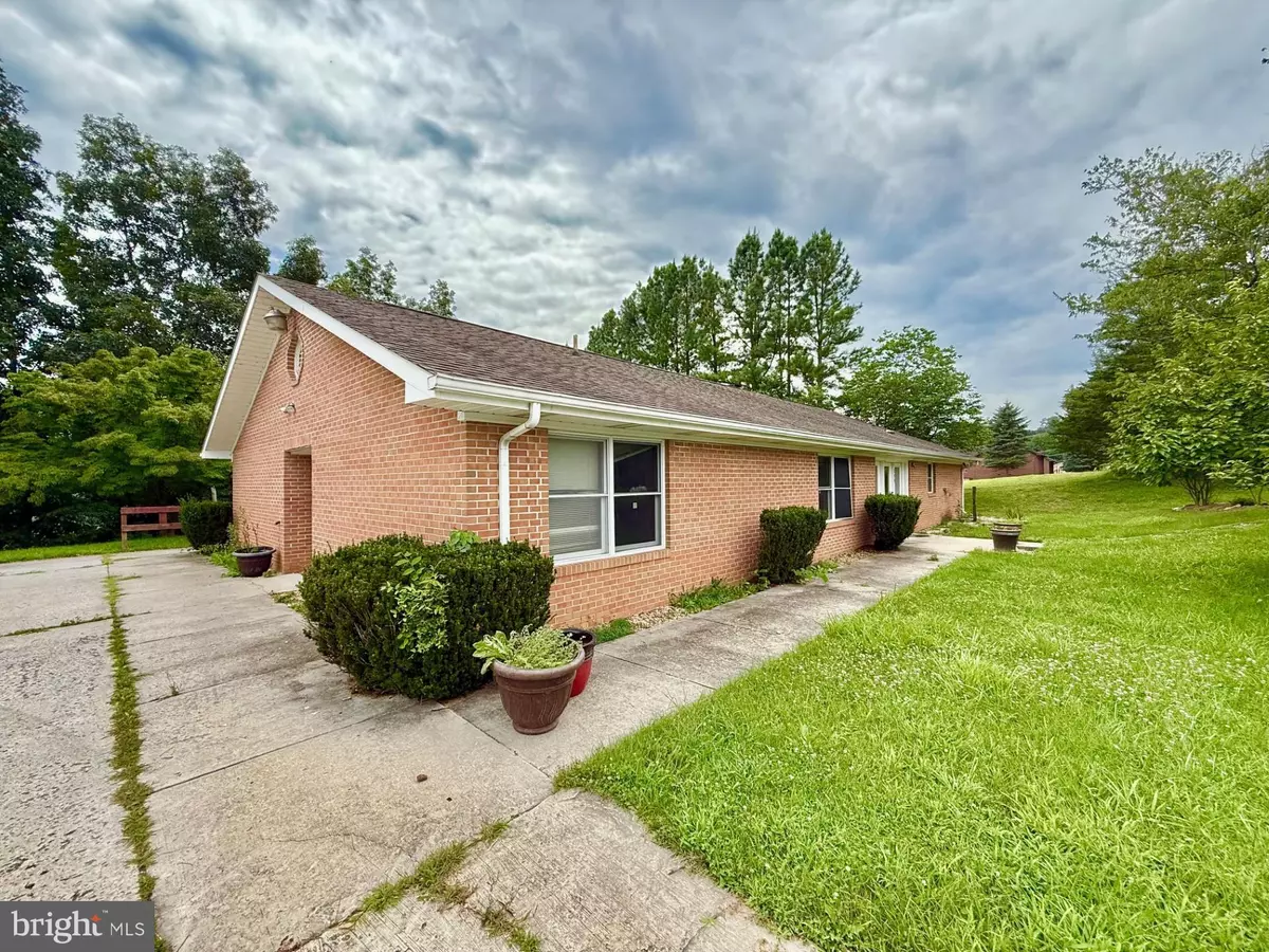 Franklin, WV 26807,139 GLOVER DR