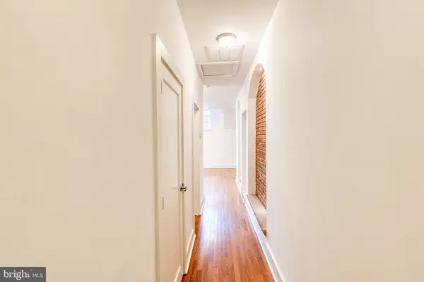 Baltimore, MD 21217,1714 PARK AVE #405