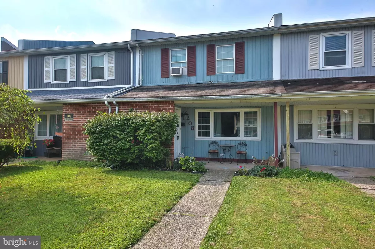 Quakertown, PA 18951,208 HYACINTH CT